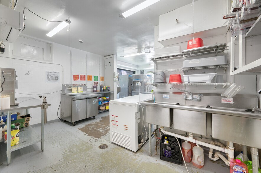 More Photos Of 250 N State St, Big Rapids General Retail For Sale