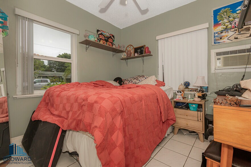 More Photos Of 255 SW 15th St, Dania Beach Apartments For Sale
