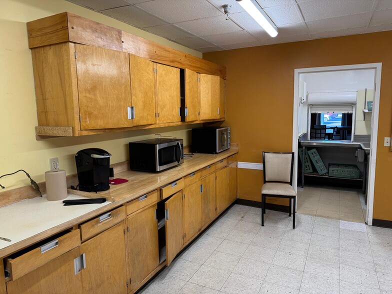 More Photos Of 3400 Aroostook Rd, Eagle Lake Specialty For Sale