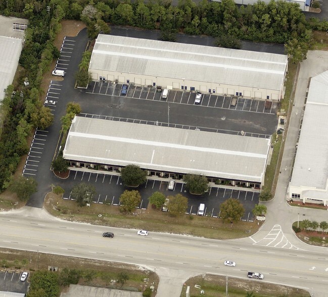 More Photos Of 12165 Metro Pky, Fort Myers Light Manufacturing For Lease