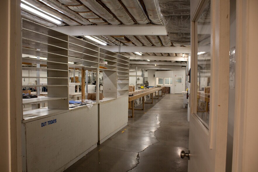 More Photos Of 645 Bellefontaine Ave, Marion Light Distribution For Sale