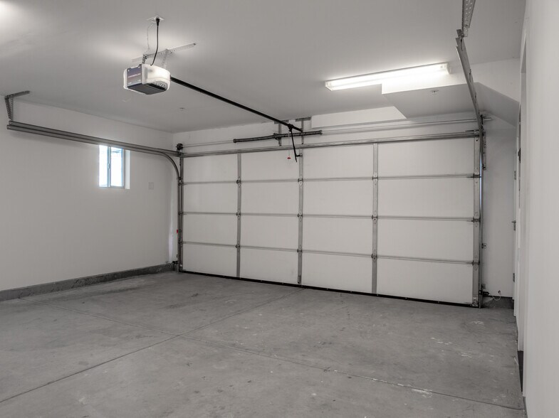 More Photos Of 1420 Pacific Beach Dr, San Diego Apartments For Sale