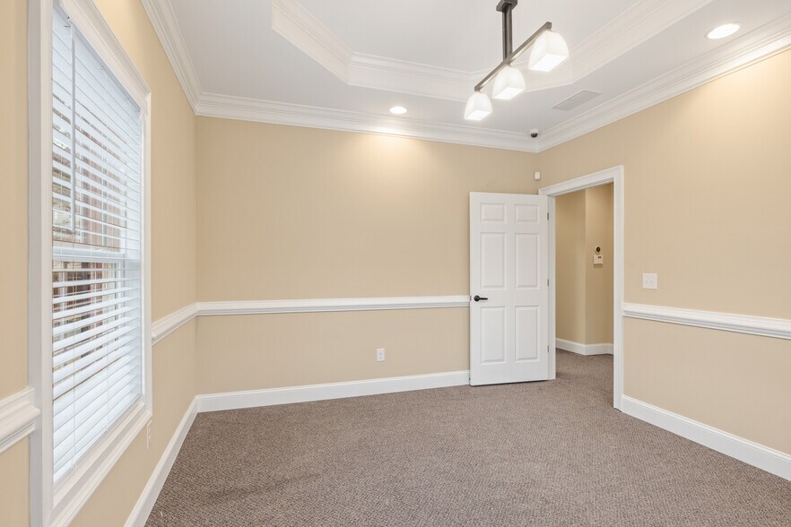 More Photos Of 3417 Canton Rd, Marietta Office For Lease