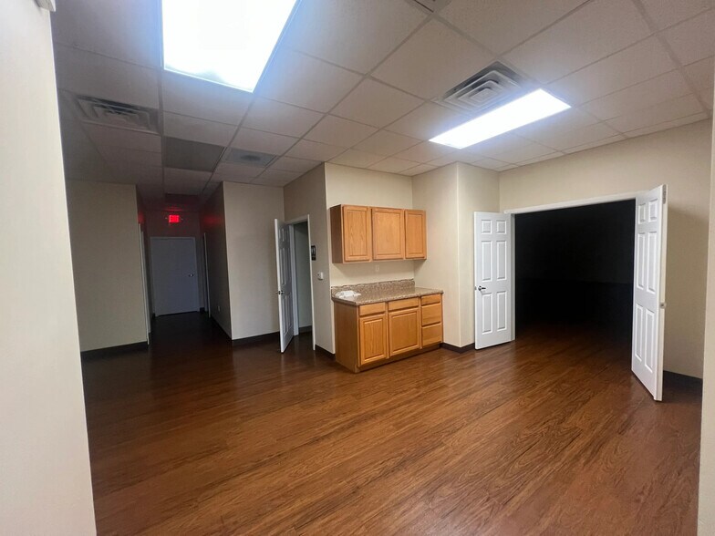 More Photos Of 13570 NW 101st Dr, Alachua Warehouse For Lease