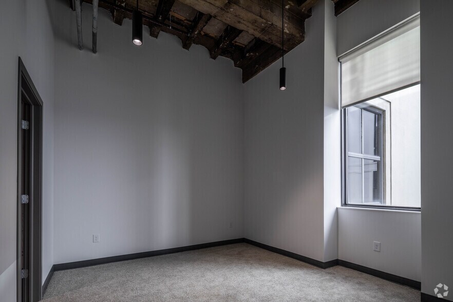 More Photos Of 366 E Broad St, Columbus Apartments For Lease