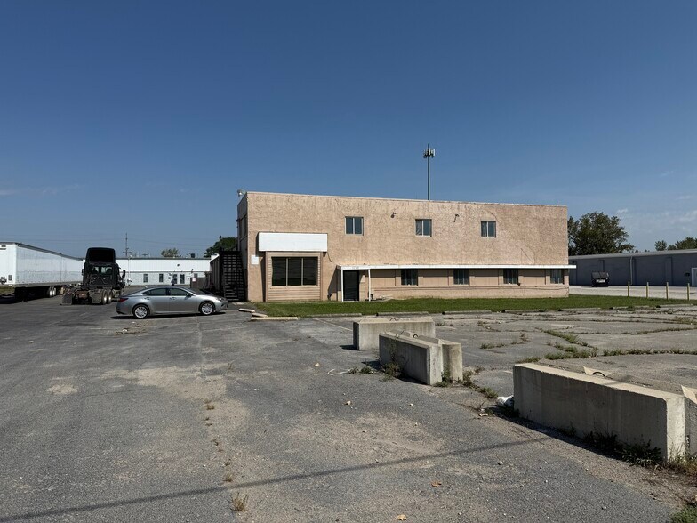More Photos Of 3740 E 5th Ave, Columbus Warehouse For Lease