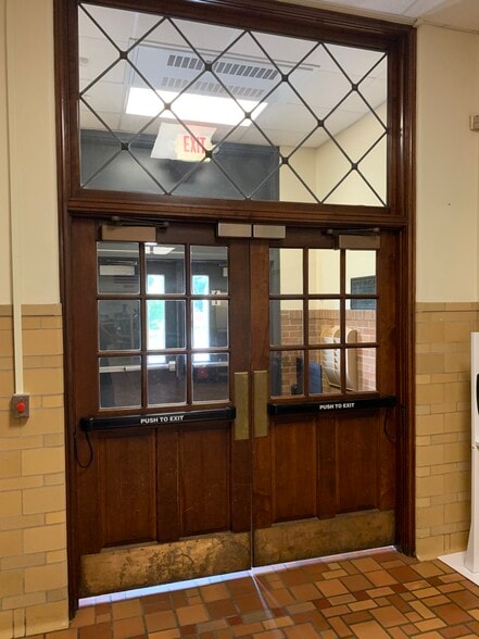 More Photos Of 615 Ethel Ave, Green Bay Schools For Sale