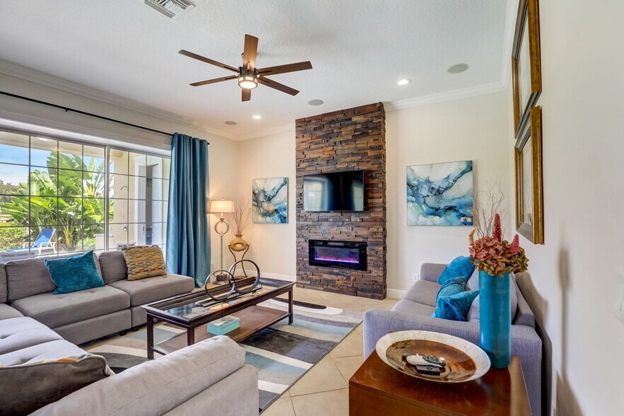 More Photos Of 7388 Gathering Ct, Reunion Specialty For Sale