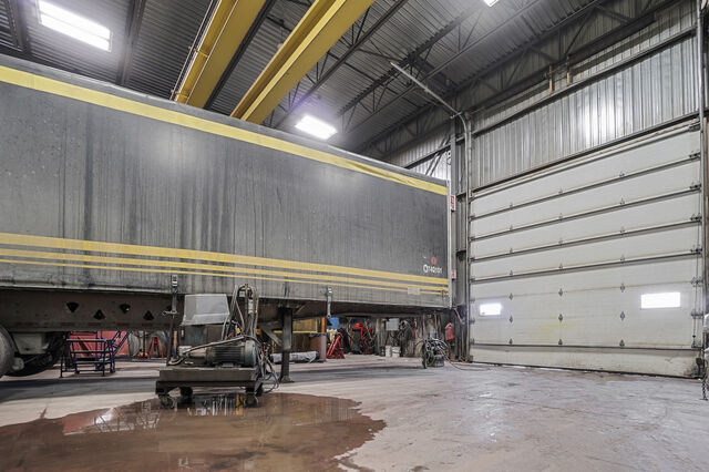 More Photos Of 899 De La Pomme-D'or, Contrecoeur Industrial For Sale