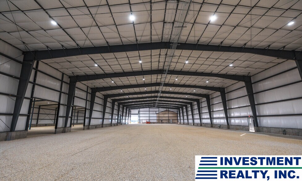 More Photos Of 405 Matlock Dr, Saint James Industrial For Lease