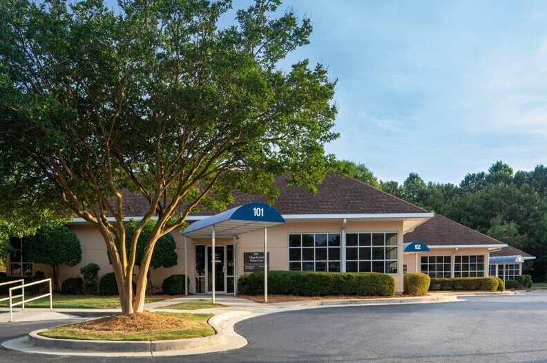 1805 Parke Plaza Cir, Stone Mountain, GA 30087 Medical Office For