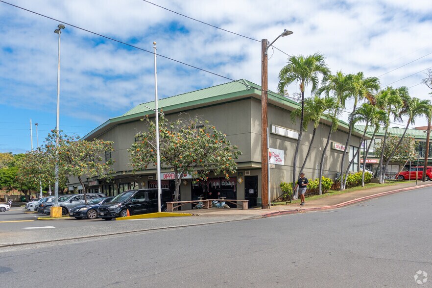 More Photos Of 99-084 Kauhale St, Aiea Unknown For Lease
