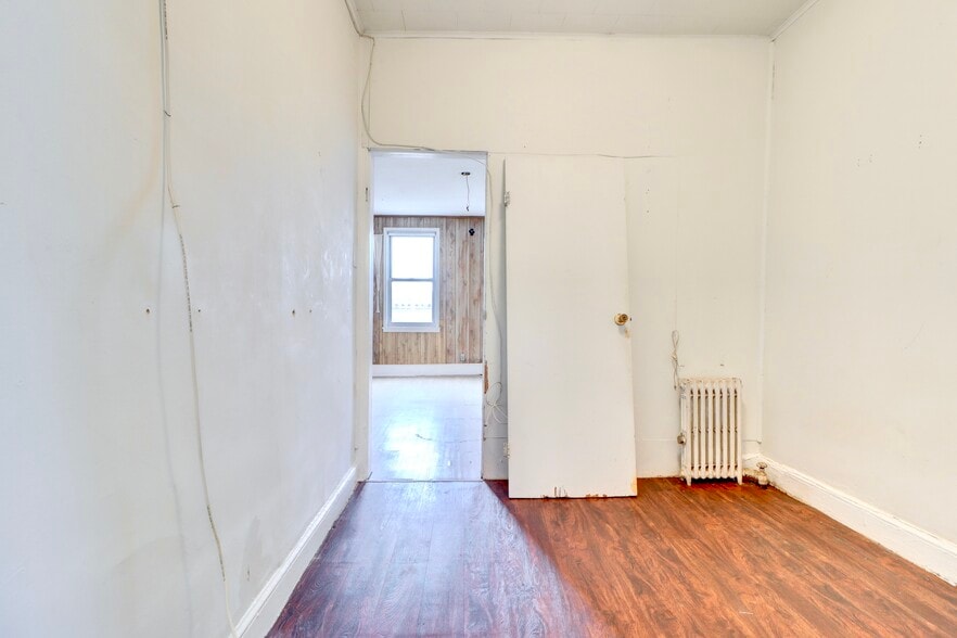 More Photos Of 159 Nassau Ave, Brooklyn Apartments For Sale