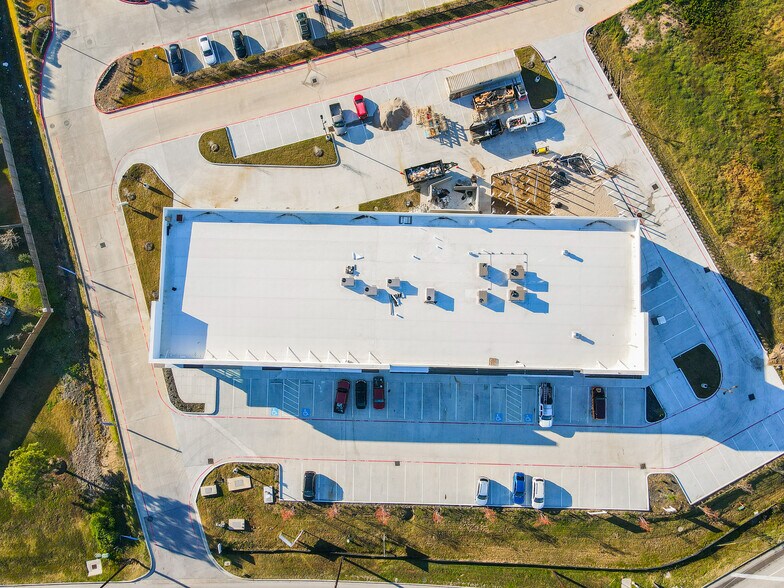 More Photos Of 6941 Spring Stuebner Rd, Spring Storefront For Lease