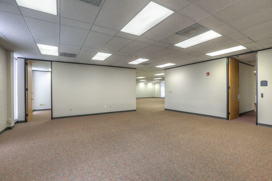 More Photos Of 1115 Gemini St, Houston Loft Creative Space For Lease