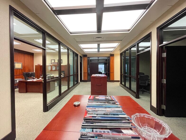 More Photos Of 7201 Nw 11th Pl, Gainesville Office For Sale