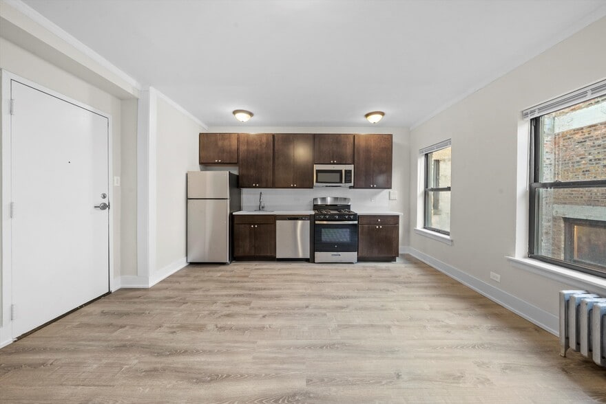 More Photos Of 5417 N Kenmore Ave, Chicago Apartments For Sale