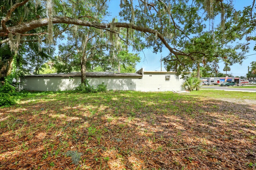 More Photos Of 1321 St Johns Ave, Palatka Service For Sale