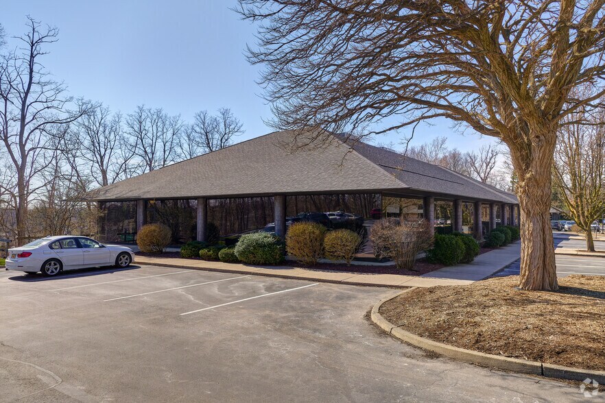More Photos Of 170 Linden Oaks Dr, Rochester Office For Sale