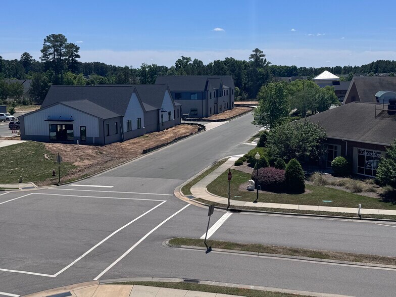 More Photos Of 50200 Governors Dr, Chapel Hill Unknown For Lease