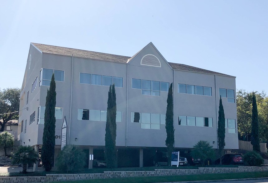 More Photos Of 12501 Judson Rd, San Antonio Medical For Lease