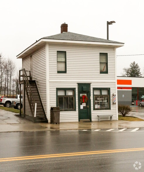 Primary Photo Of 52 S Chestnut St, Jefferson Restaurant For Lease