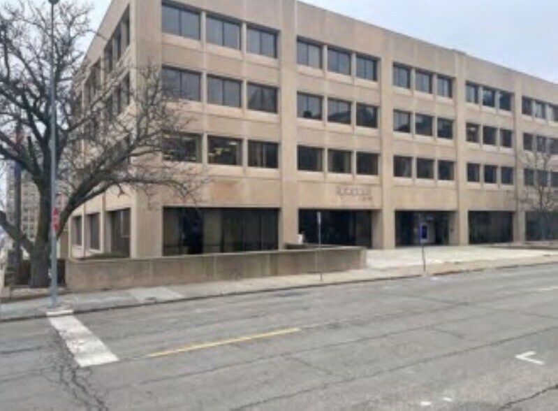 More Photos Of 415 Francis St, Saint Joseph Office For Sale