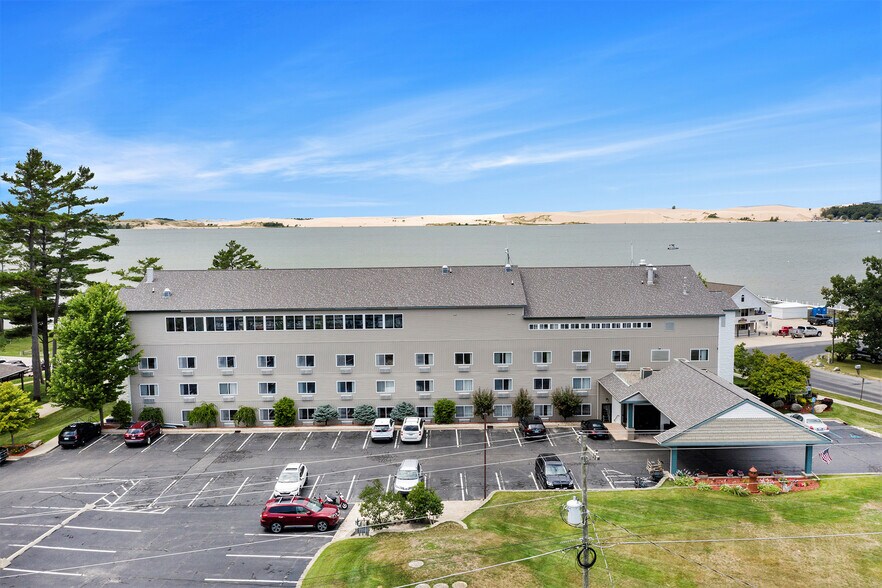 Primary Photo Of 1180 N Shore Dr, Mears Hospitality For Sale