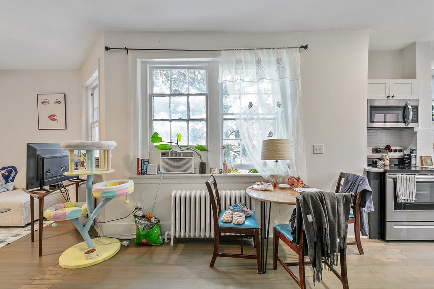 More Photos Of 111 N Foushee St, Richmond Apartments For Sale