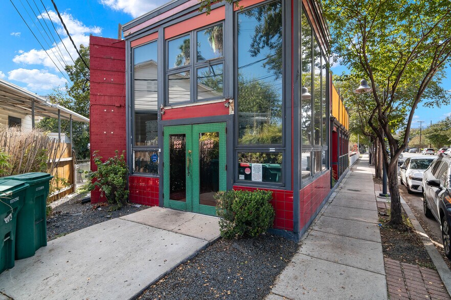 More Photos Of 1014 S Alamo St, San Antonio Restaurant For Lease
