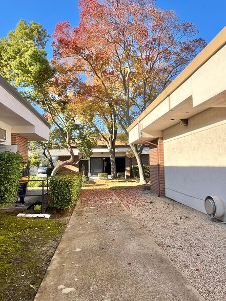 More Photos Of 1130 Conroy Ln, Roseville Medical For Sale