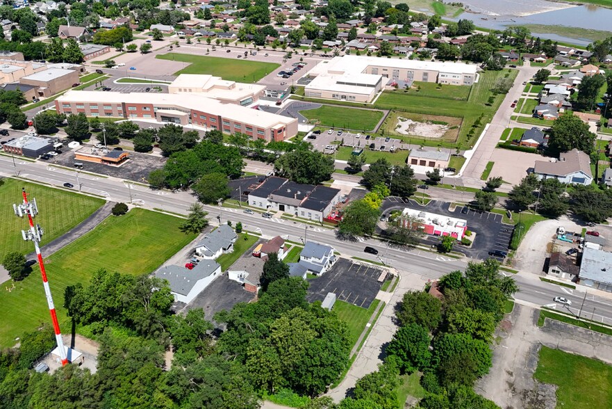 More Photos Of 535 E Dixie Dr, Dayton Warehouse For Lease