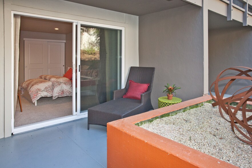 More Photos Of 396 Pine Hill Rd, Mill Valley Apartments For Sale