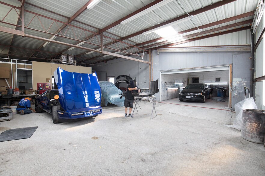 More Photos Of 10762 Montana Ave, El Paso Auto Repair For Sale