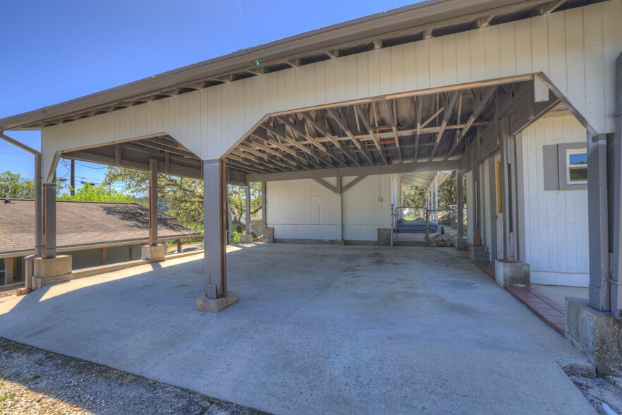 More Photos Of 200 Peggs Pl, Canyon Lake Specialty For Sale