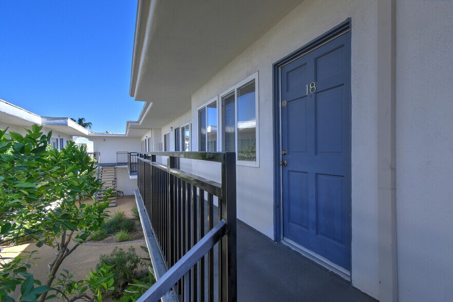 More Photos Of 9301 Darby Ave, Northridge Apartments For Sale