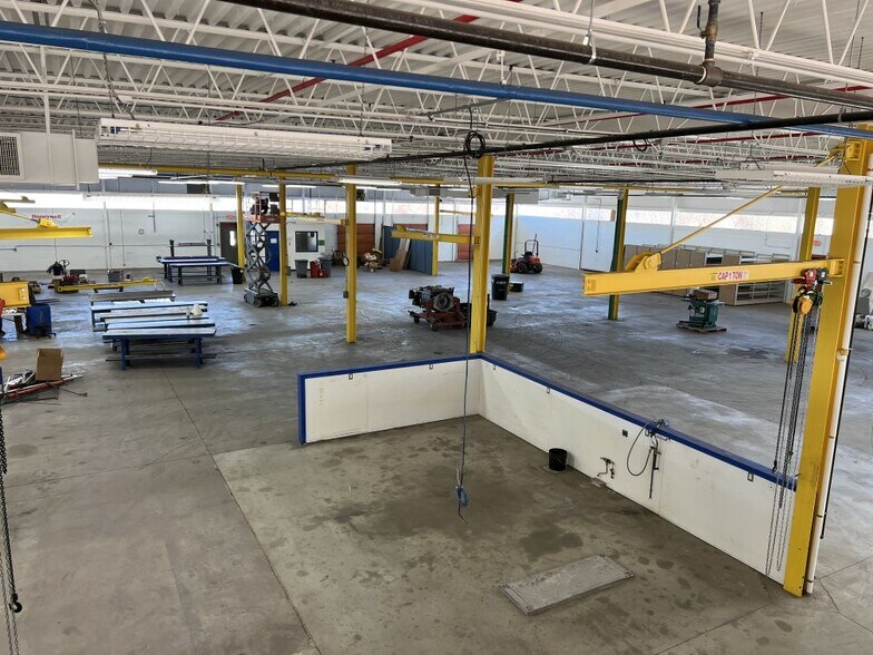 More Photos Of 856 N Main Street Ext, Wallingford Manufacturing For Sale