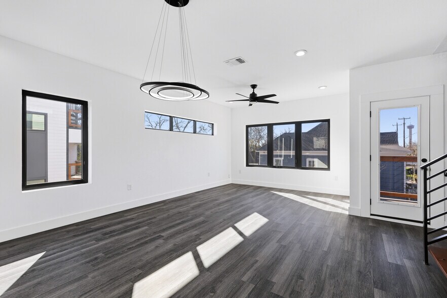 More Photos Of 1512 Wyoming St, San Antonio Apartments For Sale