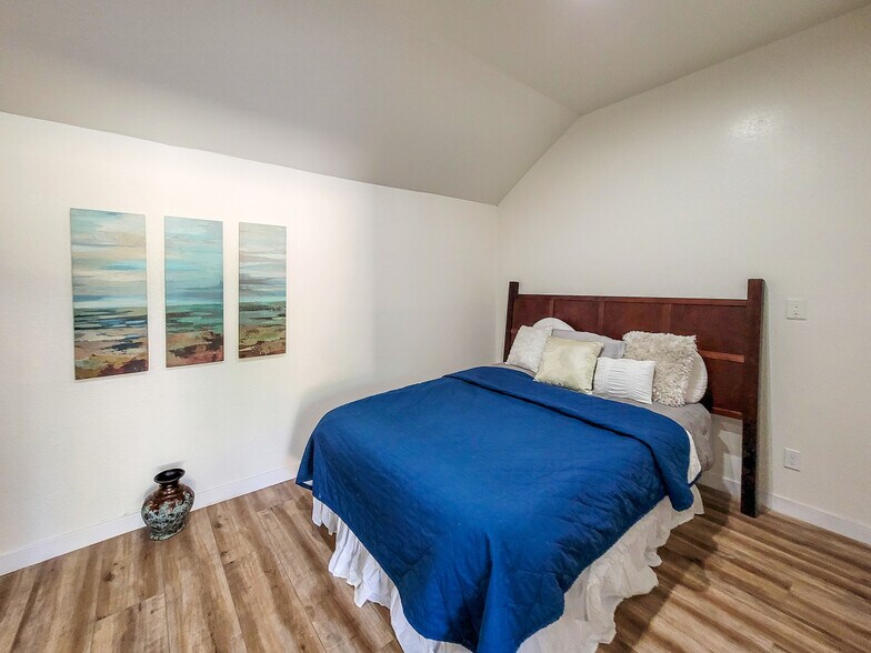 More Photos Of 6937 Perris Hill Park Rd, San Bernardino Industrial For Sale