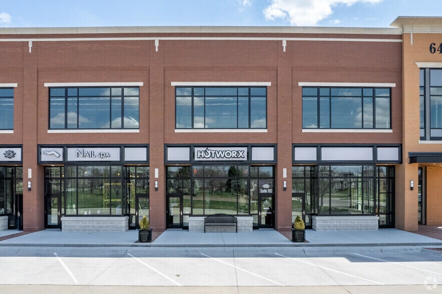 More Photos Of 643 Fallbrook Blvd, Lincoln General Retail For Lease