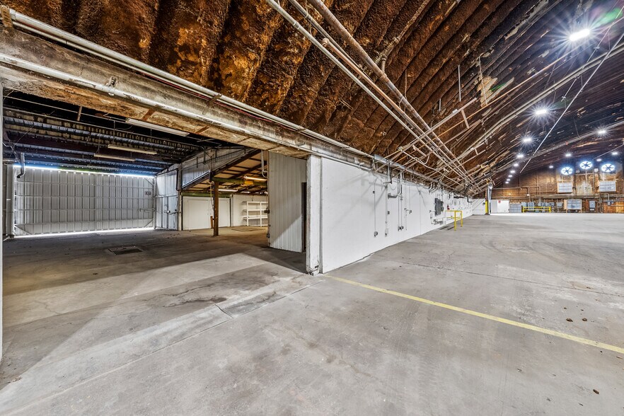 More Photos Of 1385 Antelope Rd, White City Manufacturing For Lease