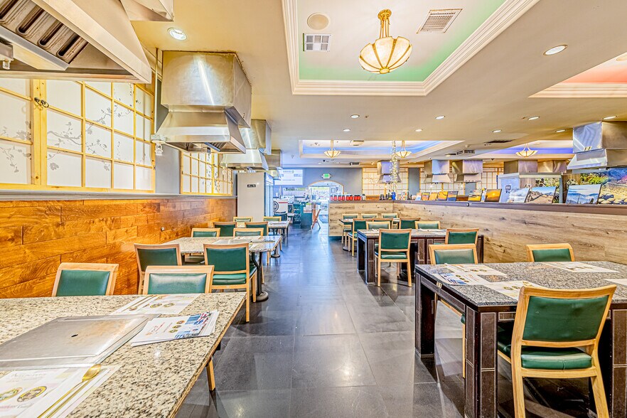 More Photos Of 3680 W 6th St, Los Angeles Restaurant For Sale