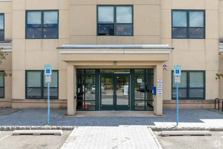 More Photos Of 333 Haywood Rd, Manahawkin Office For Sale