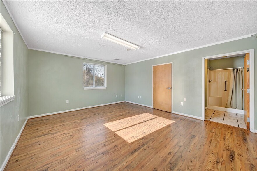 More Photos Of 10535 Lee Hwy, Fincastle Assisted Living For Sale
