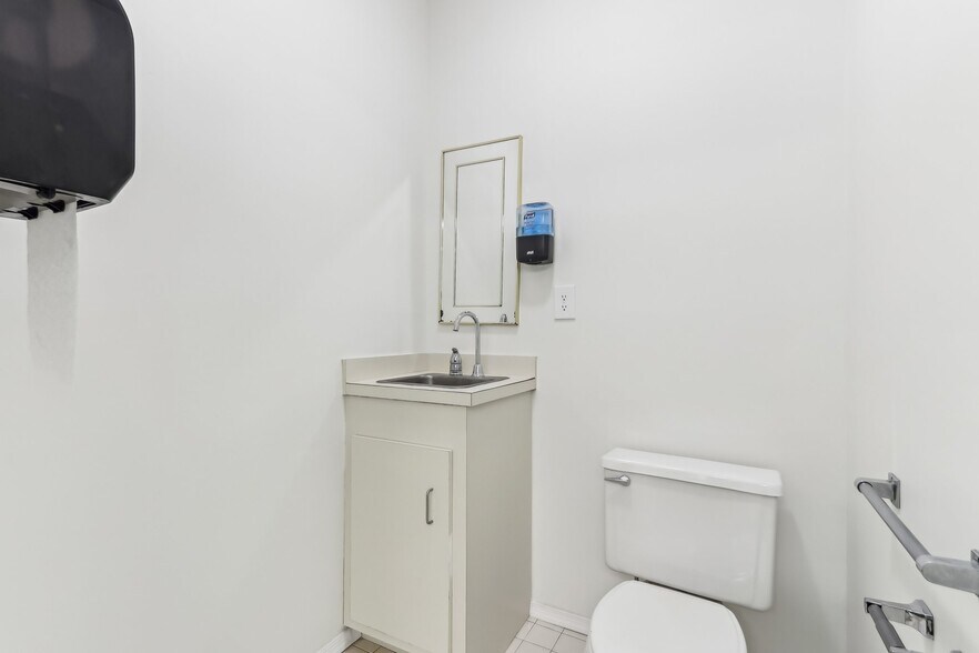 More Photos Of 2640 Highway 70, Manasquan Medical For Sale