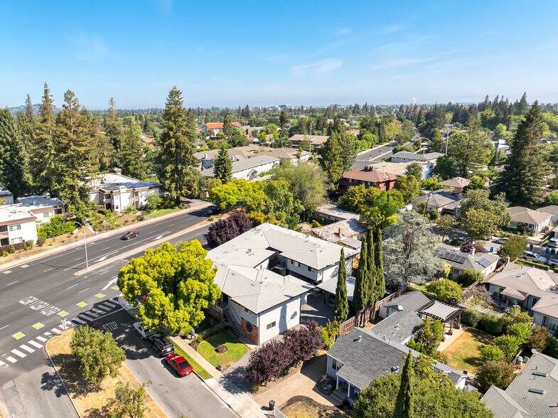 More Photos Of 1255 Woodside Rd, Redwood City Apartments For Sale