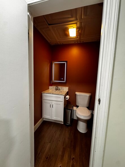 More Photos Of 1273 Gar Hwy, Somerset Office For Lease