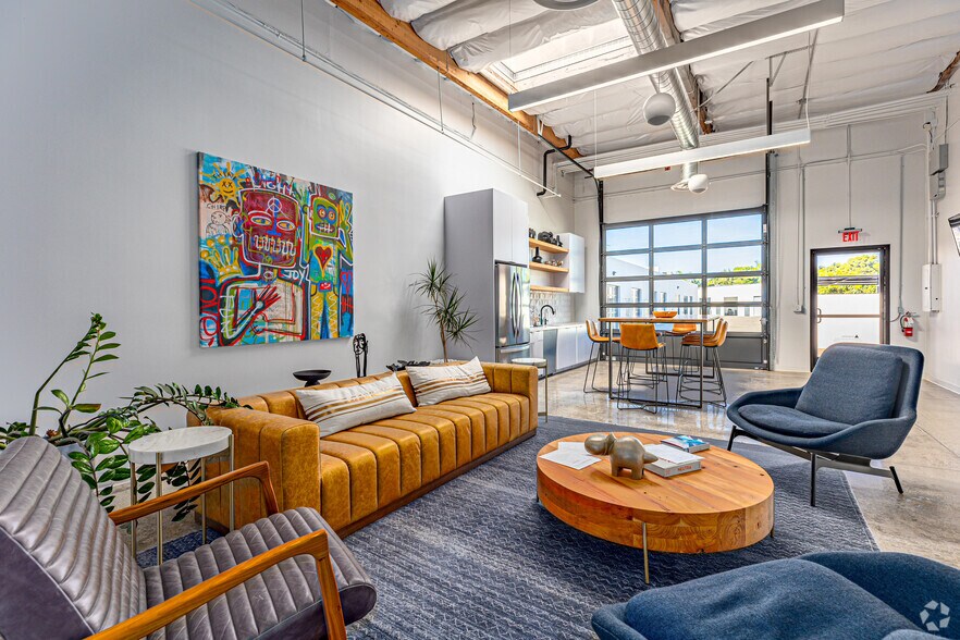 More Photos Of 5205 Avenida Encinas, Carlsbad Unknown For Lease