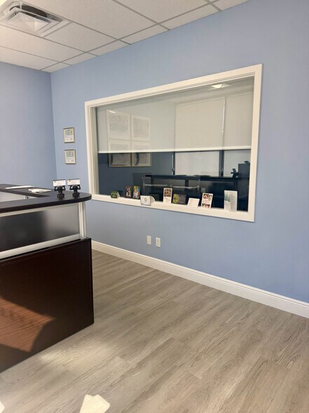 More Photos Of 1983 Pga Blvd, Palm Beach Gardens Medical For Lease