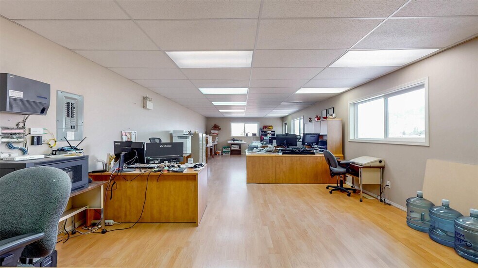More Photos Of 609 Hwy 97, Osoyoos Office For Sale